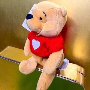 DISNEY STORE EXCLUSIVE NWT 90’s WINNIE THE POOH RED HEART SWEATER BEAN BAG PLUSH